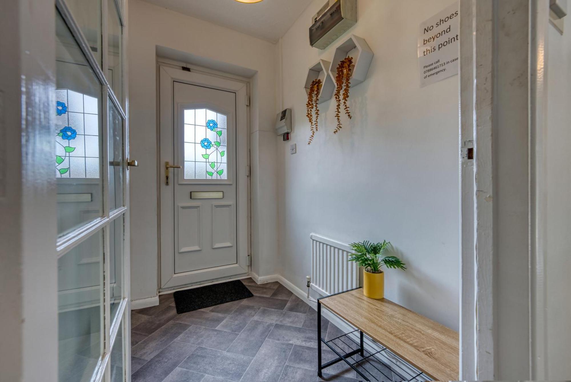 Capri 13 Sa - 3 Bed House, Close To Loughborough University & M1 Motorway, Free Wifi, Big Garden, Ample Parking- Ask For Contractor Rates! Ngoại thất bức ảnh