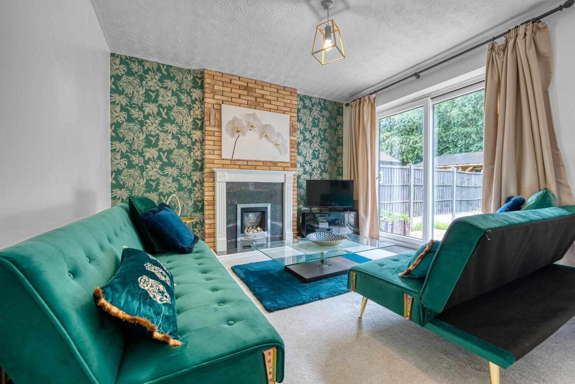 Capri 13 Sa - 3 Bed House, Close To Loughborough University & M1 Motorway, Free Wifi, Big Garden, Ample Parking- Ask For Contractor Rates! Ngoại thất bức ảnh